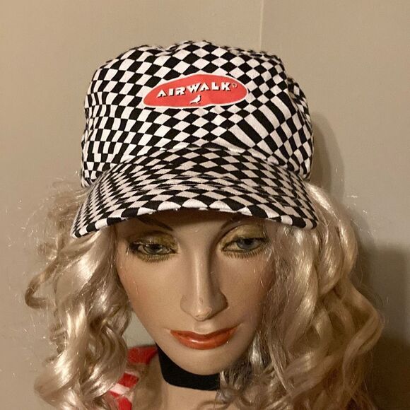 Airwalk Checkered Hat - Picture 2 of 7